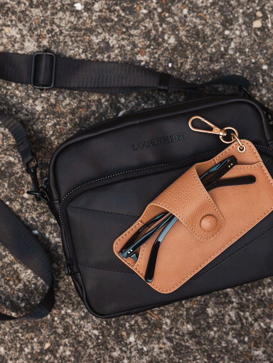 Louenhide Skittles Sunglasses Case : Camel
