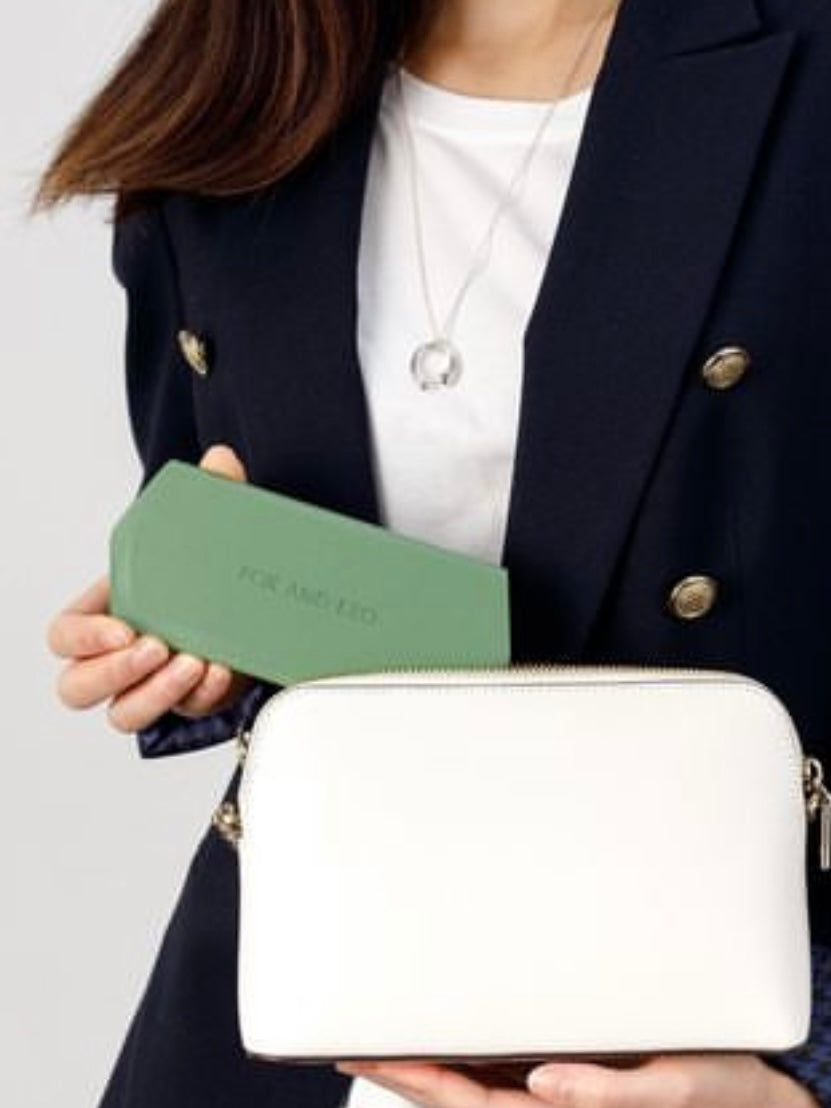 Fox and Leo Glasses Case : Sage