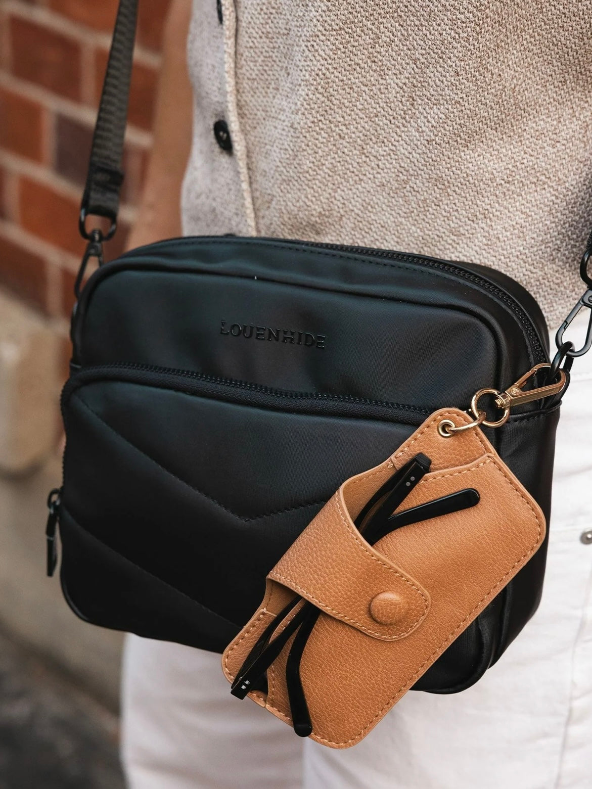 Louenhide Skittles Sunglasses Case : Camel