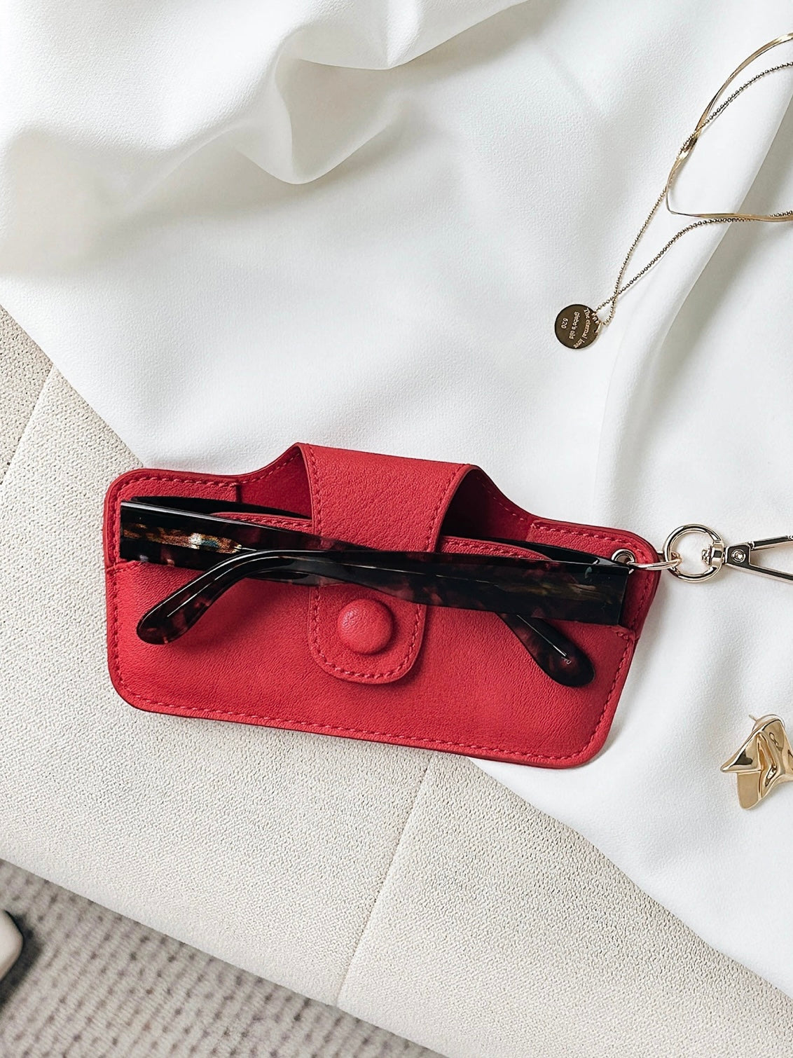 Louenhide Skittles Sunglasses Case : Raspberry