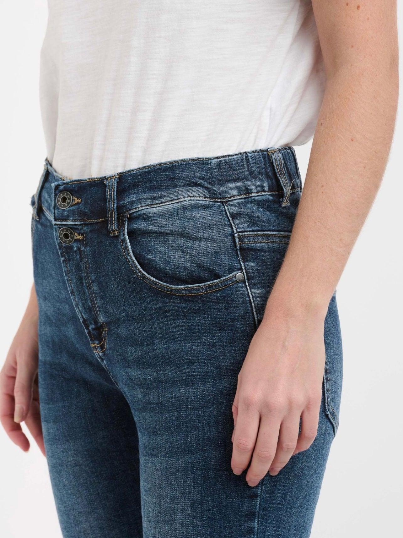 Italian Star Emma Stretch Denim Jeans : Dark Wash (mid to high rise)