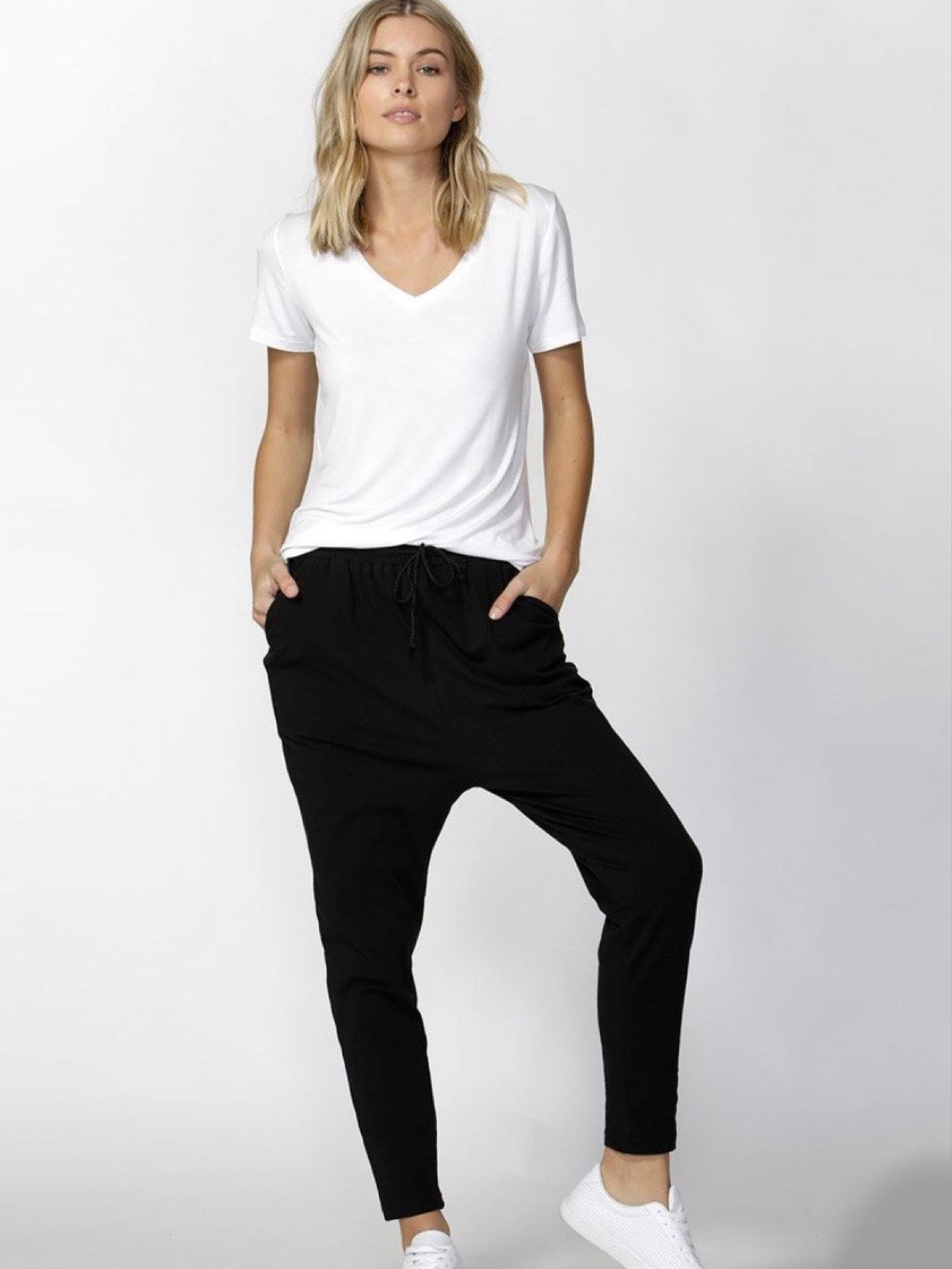 Betty Basics : Jade Relaxed Fit Pant : Black