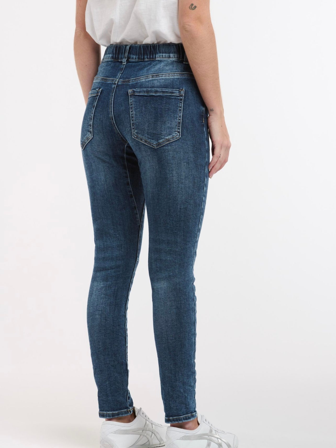 Italian Star Emma Stretch Denim Jeans : Dark Wash  (mid to high rise)