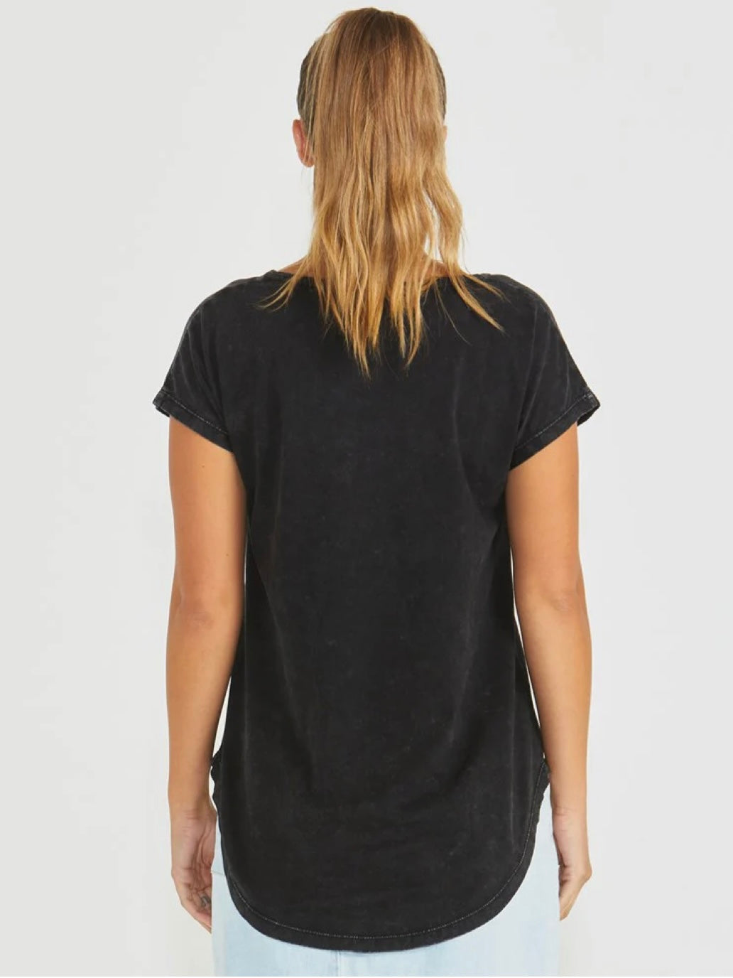 Yuki Tee : Washed Black